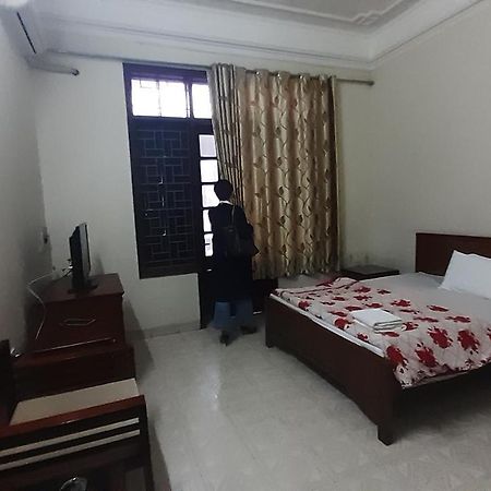 Oyo 681 Hoang Lan Guesthouse Hanoi Exteriör bild