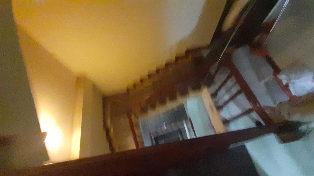Oyo 681 Hoang Lan Guesthouse Hanoi Exteriör bild